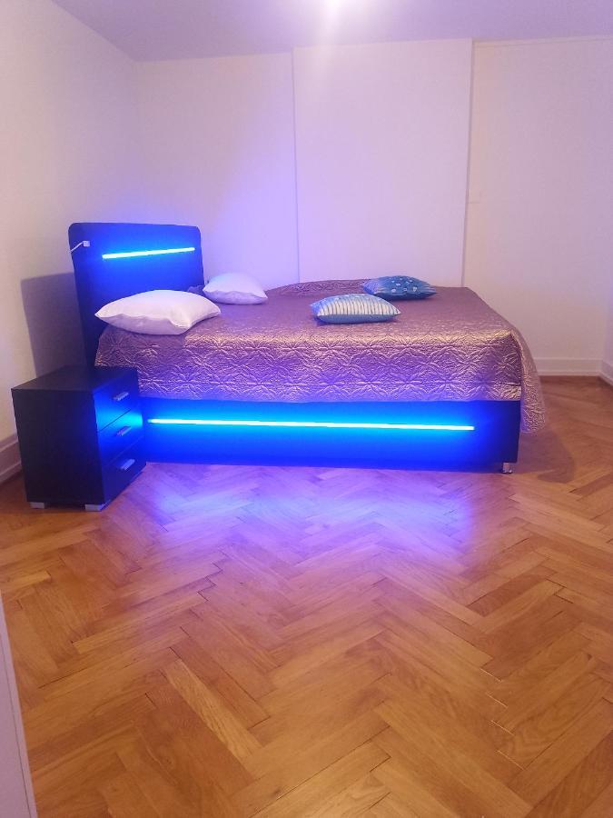 Charming Flat Center And Near The Lake Genève Buitenkant foto